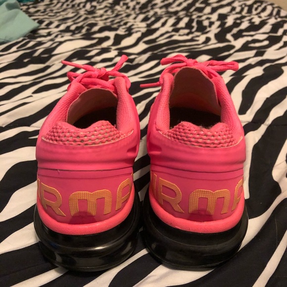 nike shoes neon pink